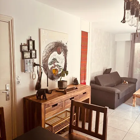 Appartement Magnifique Avec Terrasse Et Jardin *