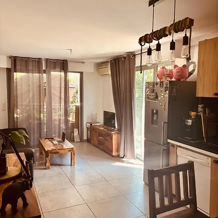 Magnifique Avec Terrasse Et Jardin *